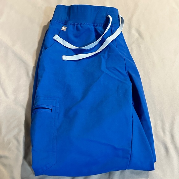 FIGS Royal Blue Scrub Set Rafaela Top + Zamora Jogger Size L | EUC PO 2437 - Picture 5 of 8